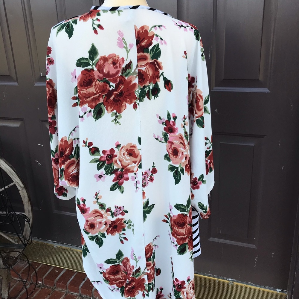 Miss 2 Day Floral Stripe Print Kimono - Picture 5 of 8